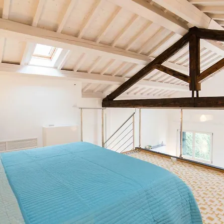 Glass Loft Lägenhet